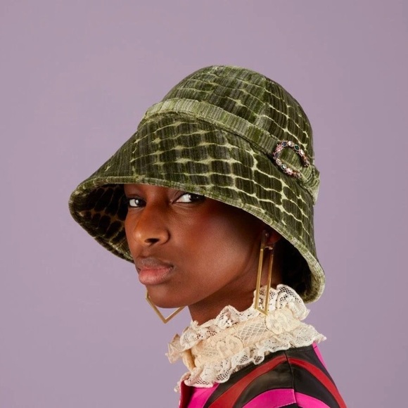 Gucci NWT green velvet bucket hat with Dionysus new with dustbag 57 cm - Picture 1 of 6
